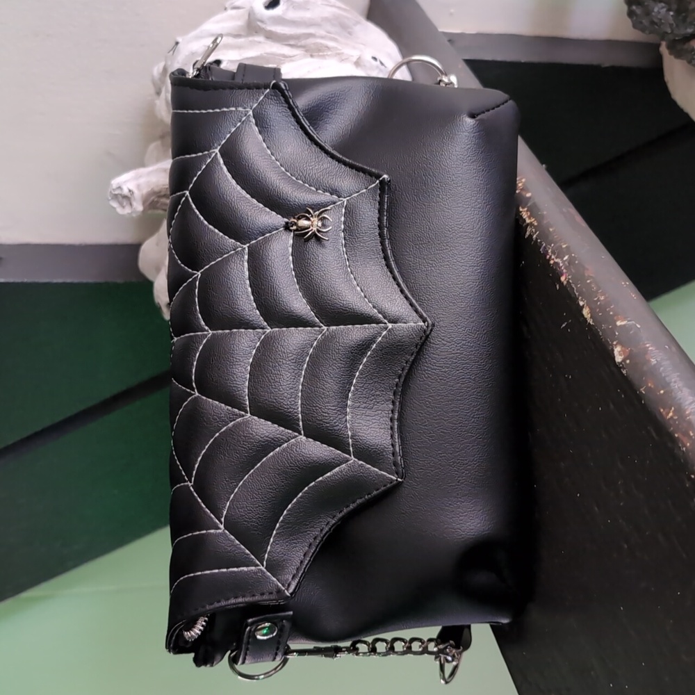 🕸️🕷️Custom Spiderweb Bag🕷️🕸️